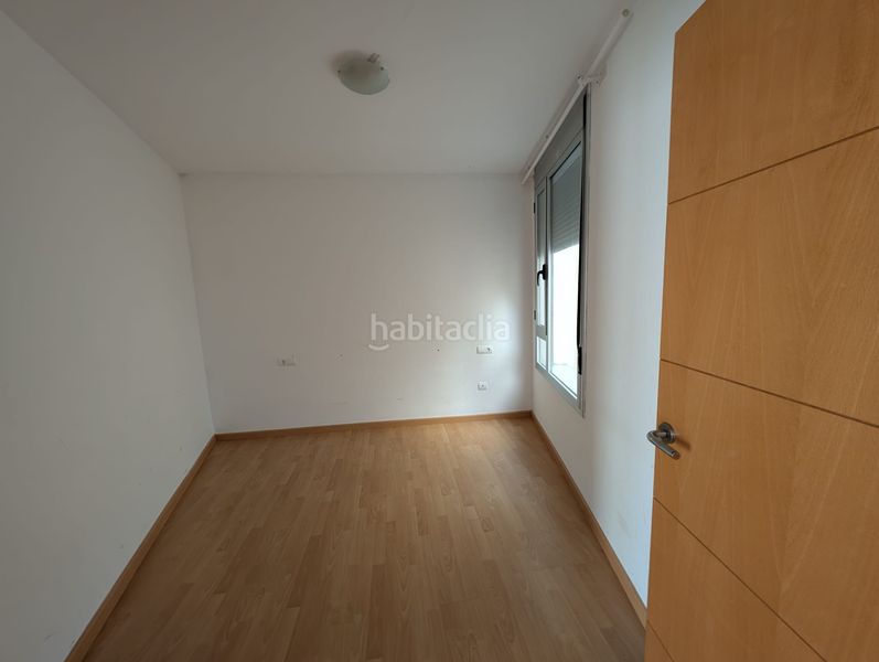 Foto 9280f476-3c06-462a-b05a-fb170ba2fe3e. Piso en Ampolla (L´)