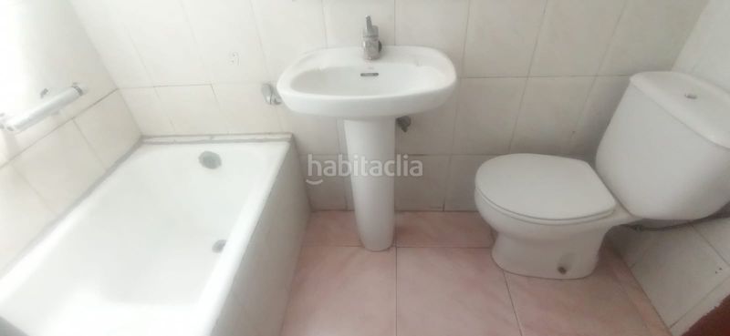 Foto 35ef5a07-e6f6-4cff-9d67-f12656c6099f. Pis a Castalla