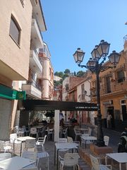 Business premise in Plaza de la constitución 1. Local comercial en valencia