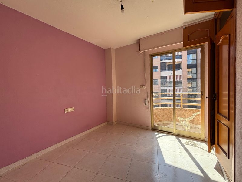 Foto 28b85160-bef3-4dd7-a7ba-c778a1392894. Pis a Corea Gandia