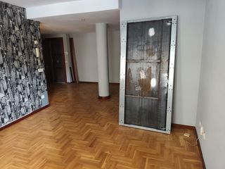 Etagenwohnung  Calle consolación. Piso en gijón con ascensor y trastero.