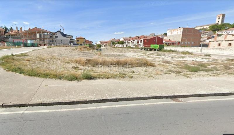 Foto e04c3ca9-8721-4583-a00c-6fd1c325b6e8. Wohngrundstück in San Lorenzo - San Marcos Segovia