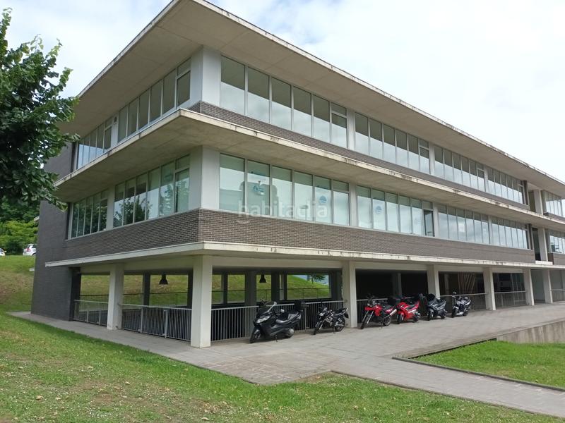 Foto 901dfd0e-8fdf-4904-acff-1e47dbdb3304. Aparcament cotxe a Erandio