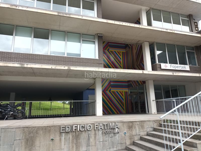Foto c997e8ef-7491-4846-bca2-1285ea9f54c3. Aparcament cotxe a Erandio