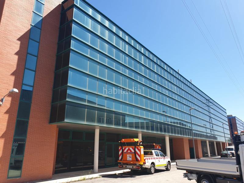 Foto 197f5c5b-cfd1-4c27-891a-6202184f2c72. Édifice dans Cabanillas del Campo