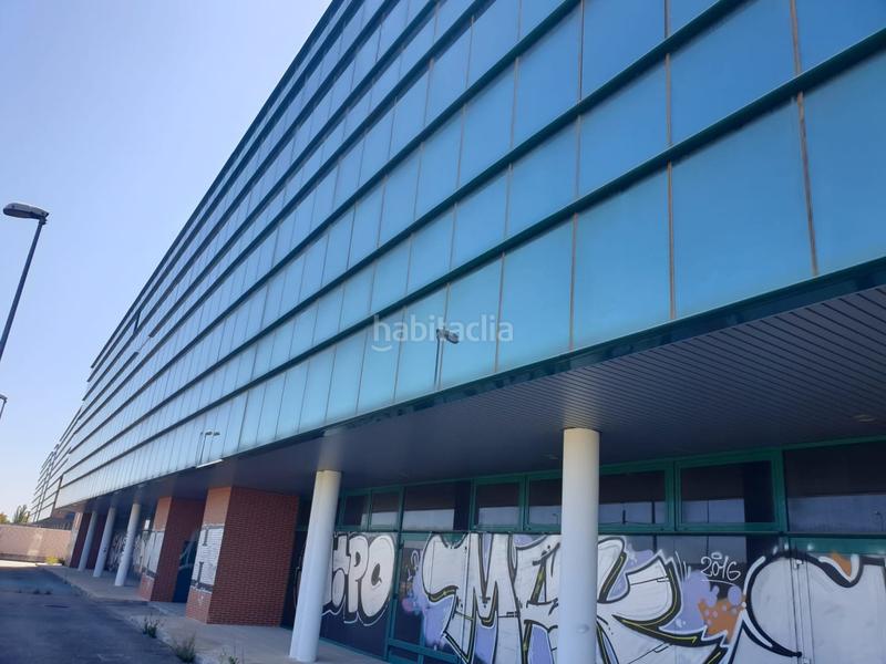 Foto 12d2b290-a03c-4ba8-bb1d-3c4c0548f95a. Edificio en Cabanillas del Campo