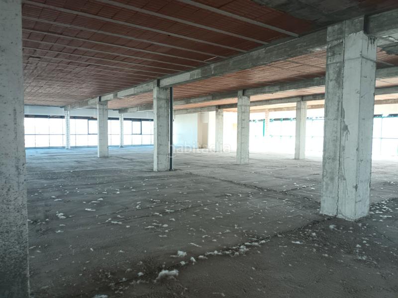 Foto 401cb00b-774e-40d4-bd62-d30e9584777a. Edificio en Cabanillas del Campo