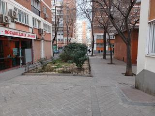 Wohngrundstück in Avenida de monforte de lemos 157