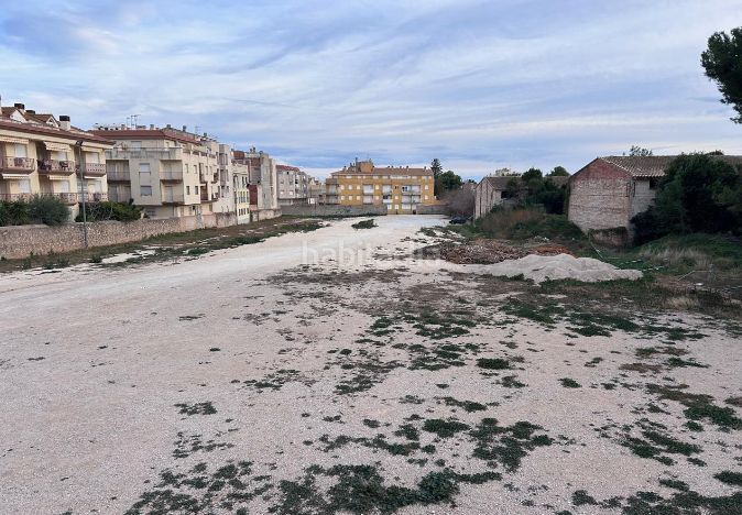Foto a373a6da-d642-44f3-86d4-4bec49f199e1. Terreny residencial a Alcanar