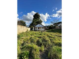 Casa  N/a. Casa con terreno en venta
