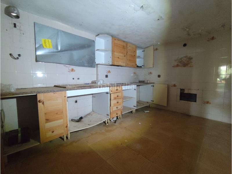 Foto 2dc2dccb-5ab5-44c2-be58-2216b14f71f0. Casa con parcheggio in Torre de Claramunt (La)