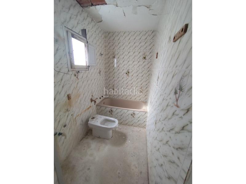 Foto e004e4c8-200e-4041-bac5-e57bea280e7a. Casa con parcheggio in Torre de Claramunt (La)