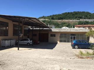 Rent Industrial building in Montesquiu. Nave industrial