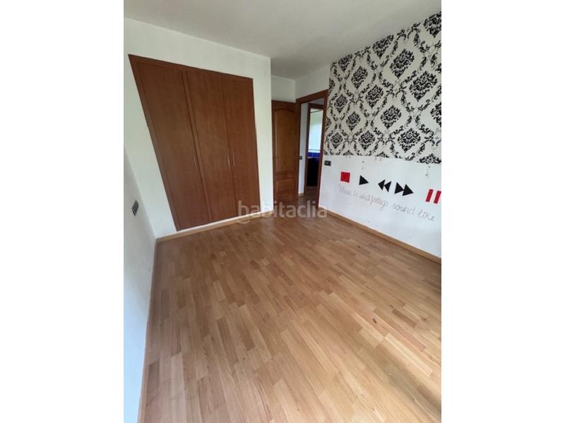 Foto 35b39eec-c696-4636-af00-90b47ad98408. Casa con parcheggio in Seva