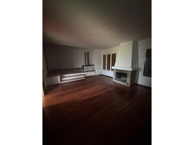 Foto c5c75d5e-0771-48a3-9717-fa75b171fa34. Casa con parcheggio in Seva