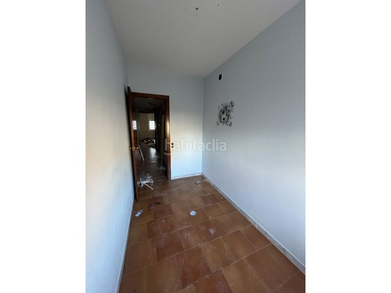 Foto c4a53d31-acca-476b-91b2-5f63d183dc39. Edifici a Col·legis Nous Mollet del Vallès