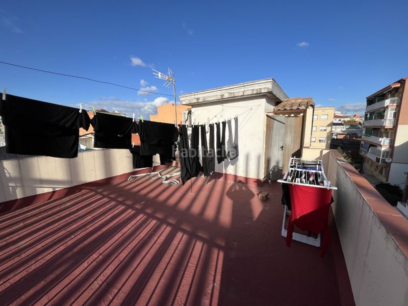 Foto c7fee608-f464-4e6b-becb-f6510cf66dd7. Edifici a Col·legis Nous Mollet del Vallès