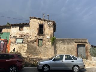 Terreno residencial  Calle canari. 3 suelos urbanos