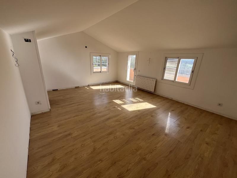 Foto b253478c-0639-4ef5-b7de-12f4f79168df. Casa con parcheggio in Santa Eulàlia de Ronçana