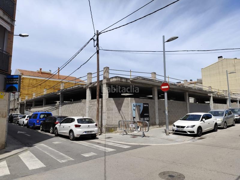 Foto bdec40b5-0b4b-40a1-9e0c-3e41f692ed86. Edifici a Centre Igualada