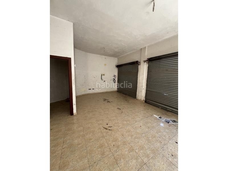 Foto d2b0ebc5-1997-4963-a428-e4c90be49dd2. Local commercial dans Canovelles