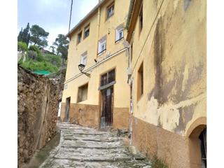 Appartement  Calle pujada del castell. Piso 3 habitaciones venta berga