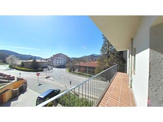 Flat  Carretera camprodon. Piso sant joan de les abadesses