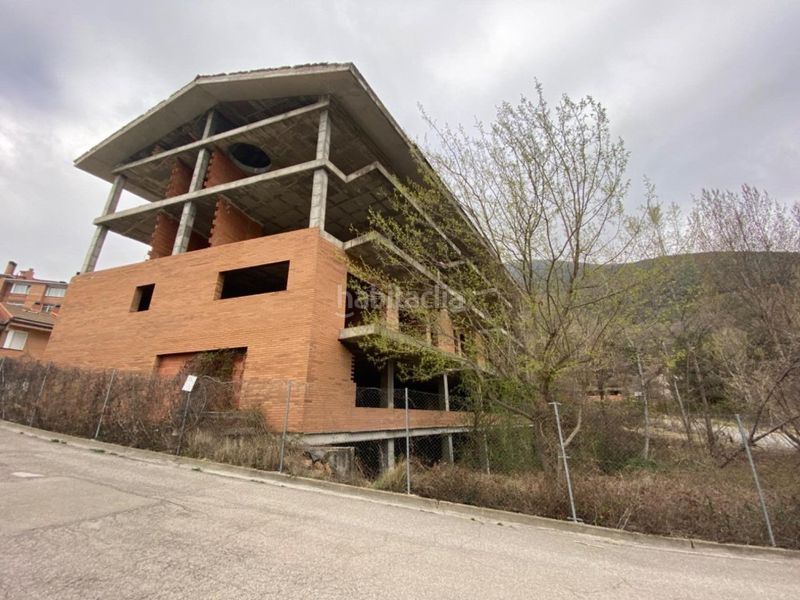 Foto b79460ba-f0b3-4bea-bfff-5d37deef7117. Edifici a Cercs