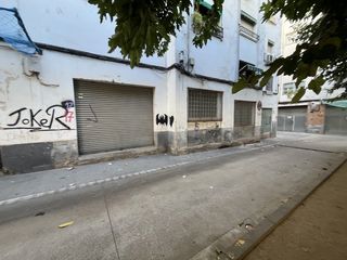Business premise in Passatge Monturiol