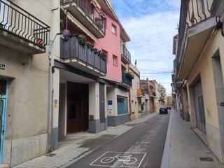 Aparcament cotxe a Centre. Parking en figueres