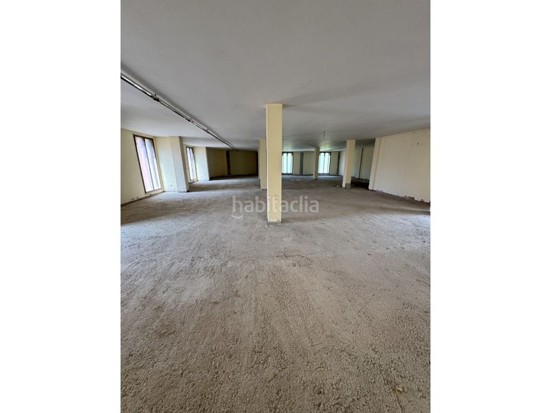 Foto 7e092dcf-ff94-4f24-804e-ceea0df355e8. Edificio  venta en Olvan