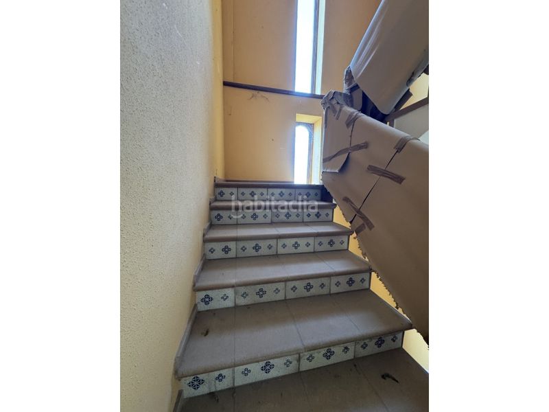 Foto ca9f5456-36cd-4d2e-91b4-ba57efa7098a. Edificio  venta en Olvan
