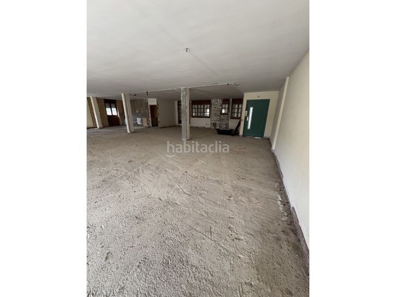 Foto e8725052-fef5-4713-b433-cb7bb9f86572. Edificio  venta en Olvan