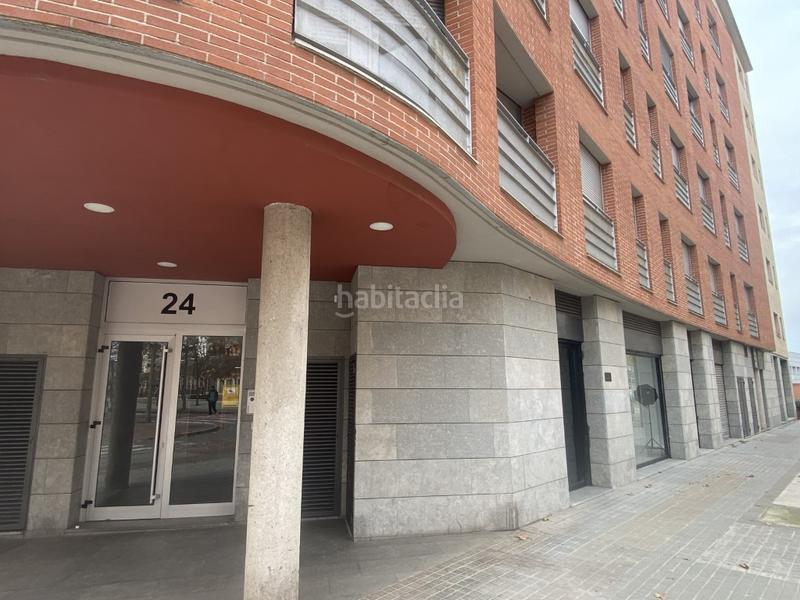 Foto e270757c-cf5d-45de-a975-7cfd1fd4c26e. Local commercial dans Parc Central Barberà del Vallès