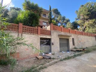Casa a Bigues i Riells. Un caramelo en bigues i riells  calle alsina 51