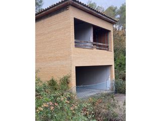 Casa  Cometa. Casa 4 habitaciones, triplex venta olivella