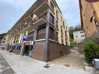 Car parking in Guardiola de Berguedà. Se acabó buscar aparcamiento