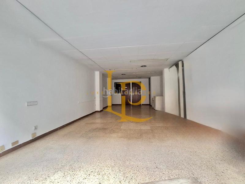 Foto 67ac3fa2-72c4-48cb-9224-2601d3afc25e. Alquiler local comercial amplio local en alquiler en carretera de terrassa, en Rubí