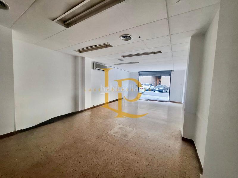 Foto ce108dae-56f1-4c56-b89e-a6aaecc45ea4. Alquiler local comercial amplio local en alquiler en carretera de terrassa, en Rubí