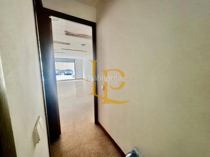 Foto 2595c7f8-9a8d-41bd-a827-ca399de9b473. Lloguer local comercial a La Serreta Rubí