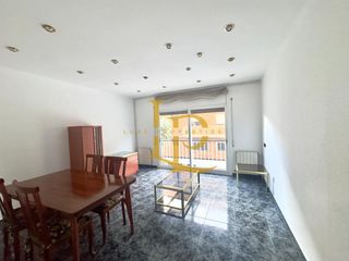 Appartamento  Carrer del safir. Bonito y acogedor piso de tres habitaciones en can fatjo, rubí