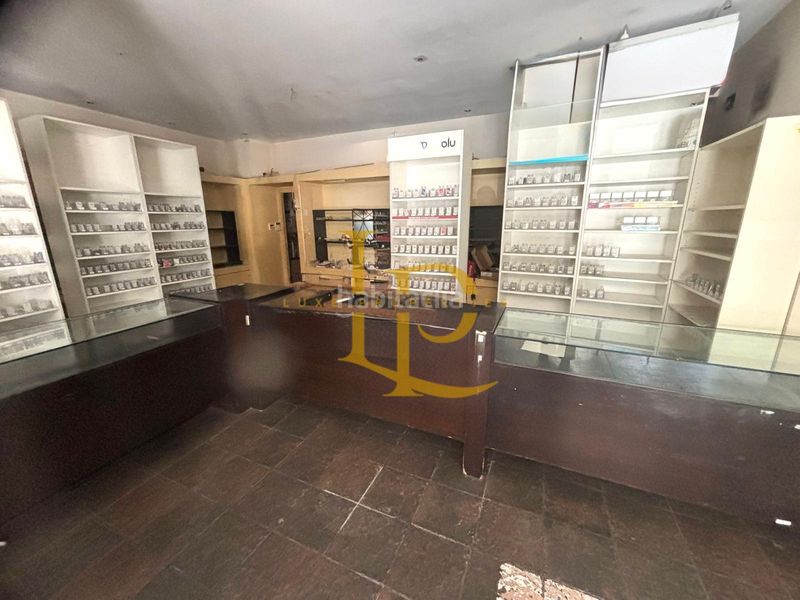 Foto 1da1642a-b2bf-464e-bbc1-cda82525451a. Local comercial a Ca n´Oriol Rubí