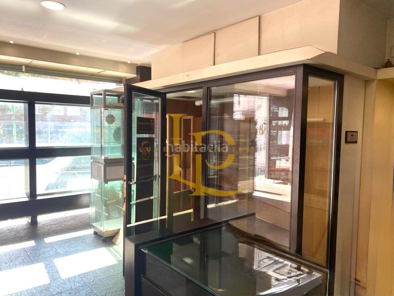 Foto ba5eb4a0-e24a-485a-92be-9036ae5bff00. Local comercial a Ca n´Oriol Rubí