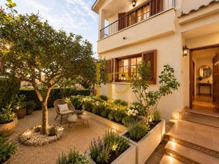 Casa en Canaletes - Turonet. Magnífica vivienda en venta en cerdanyola del vallés