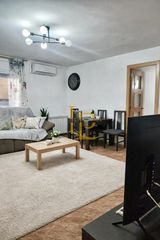 Flat in Progrés. Piso de 3 habitaciones en el centro de rubi