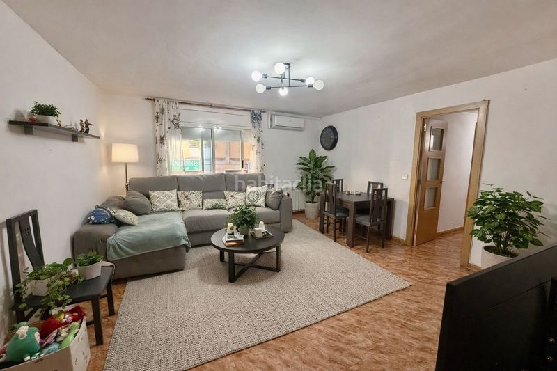 Foto e7b3e6c5-1a38-455e-bf49-3ac2468ab9dd. Pis amb calefacció a Progrés Rubí