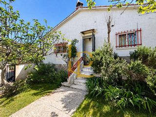 Xalet a Trijueque. Chalet independiente con parcela en venta en la urbanización mir