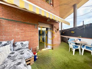 Duplex à Zona Nord. En venta bonito dúplex listo para entrar a vivir en rubí