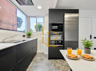 Etagenwohnung in Nou Eixample Nord. Preciosa planta baja de tres habitaciones en costa dorada