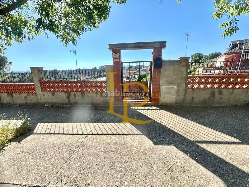 Foto c6281546-2b02-4264-9974-2eb4ba7c0725. Casa amb aparcament a Sant Muç Rubí